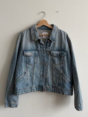 ZARA Denim Jacket Light Wash Oversized Trucker Size XL (Fits L)